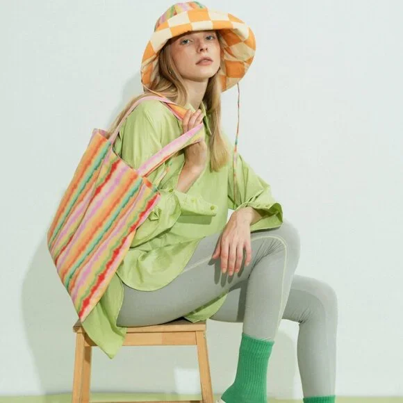NWT Lost Pattern NYC Reversible Summer Hat – Rainbow